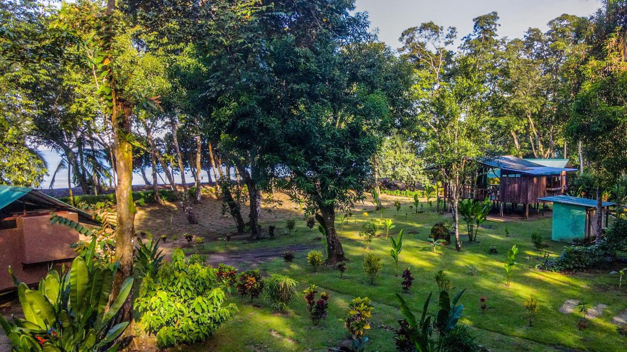 Playa Ganadito Lodge *