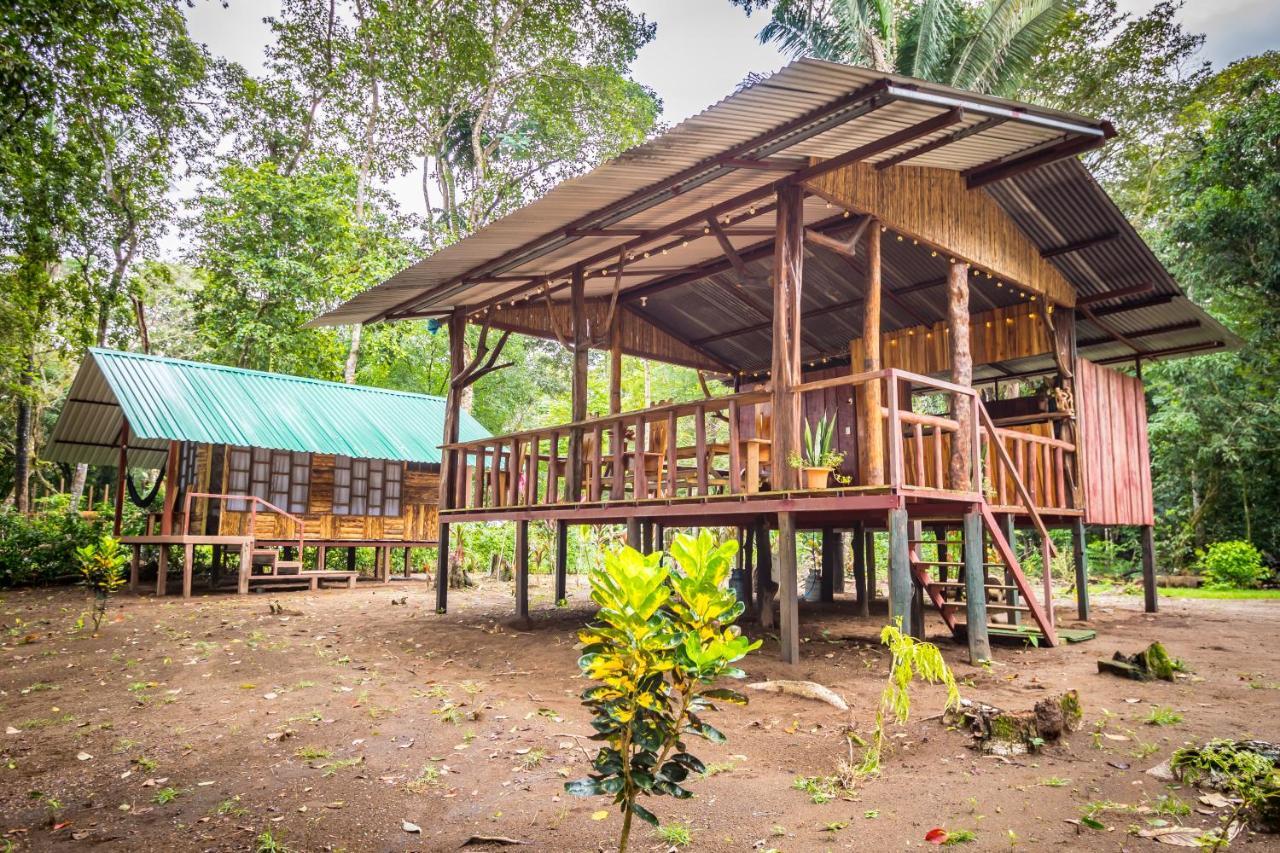 Playa Ganadito Lodge *